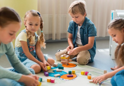 Preschool children learning through block play